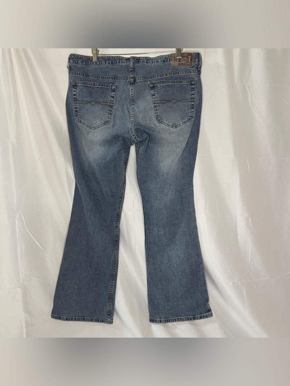 Y2K Lei Bootcut Jeans - Picture 4 of 11
